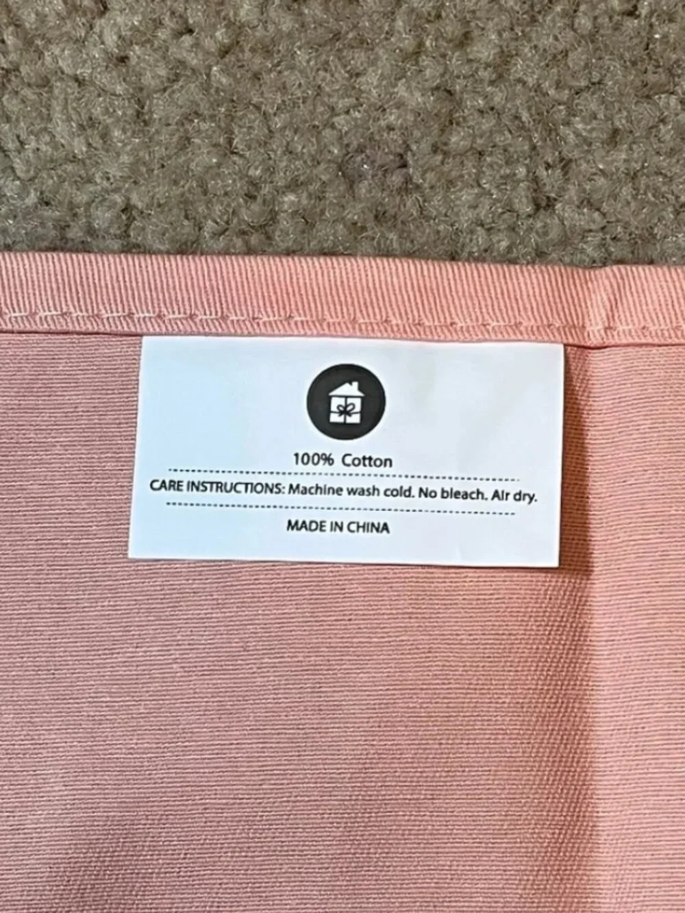 NEW set of 4 peach linen napkins 100% cotton
